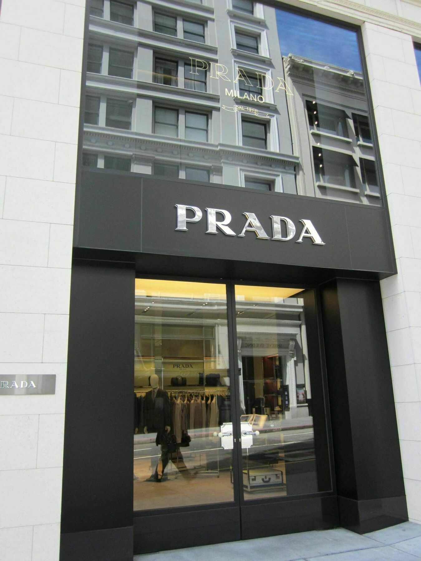 Appartement 151 *